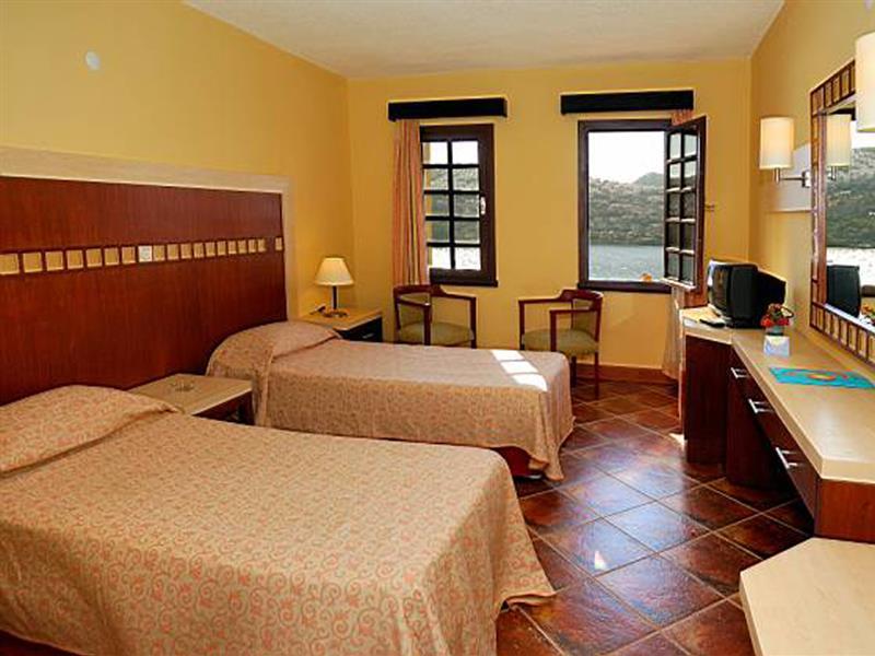 Resort Green Beach Resort 5*