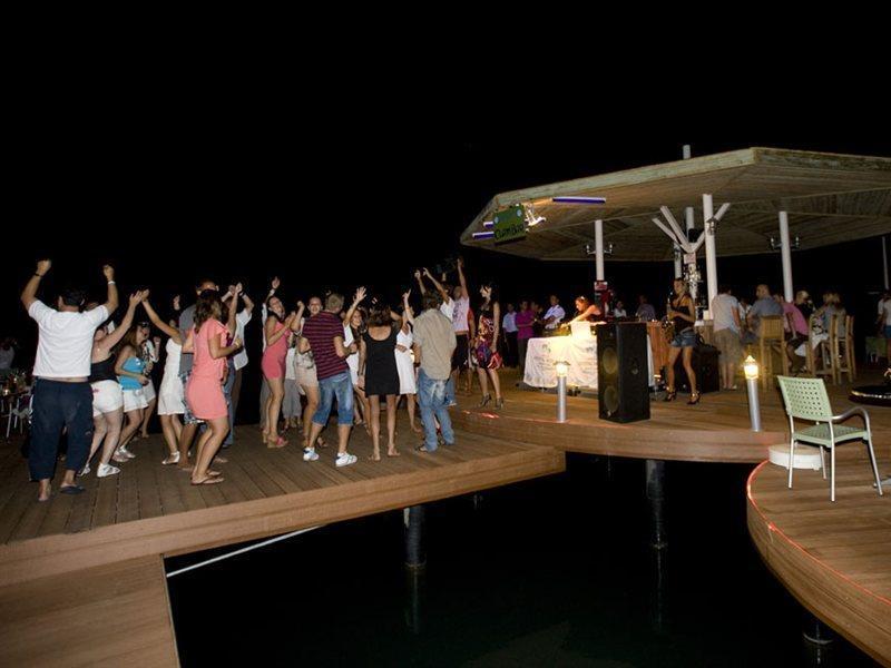 Bay & Guvercinlik (Bodrum)