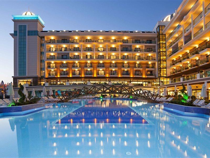 Hotel Luna Blanca &