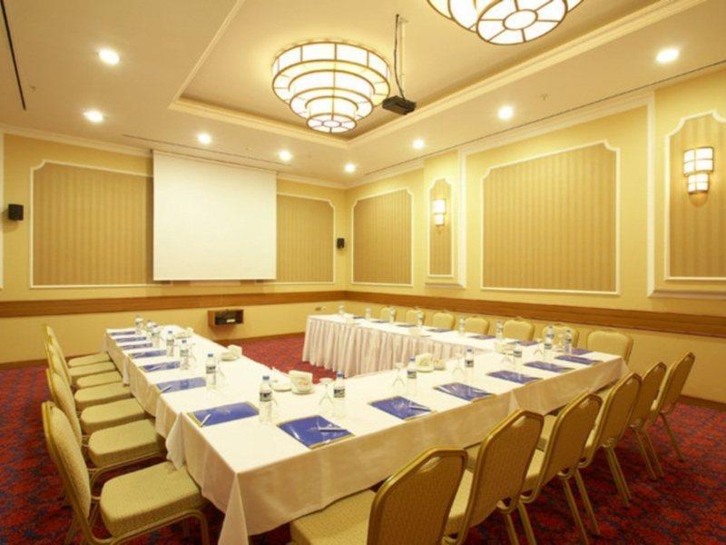 Hotel Plaza 4*
