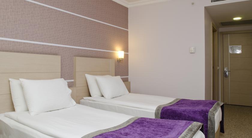 Hotel Midas 4*