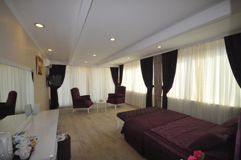 Park Hotel 2*
