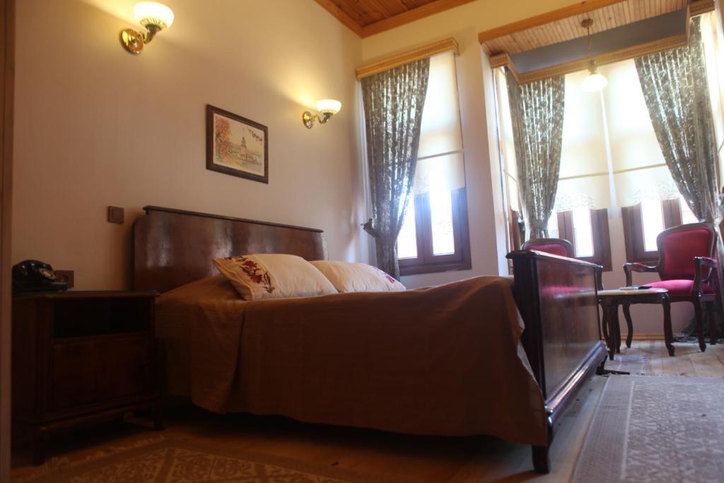 Hotel Tom Square Boutique 2*