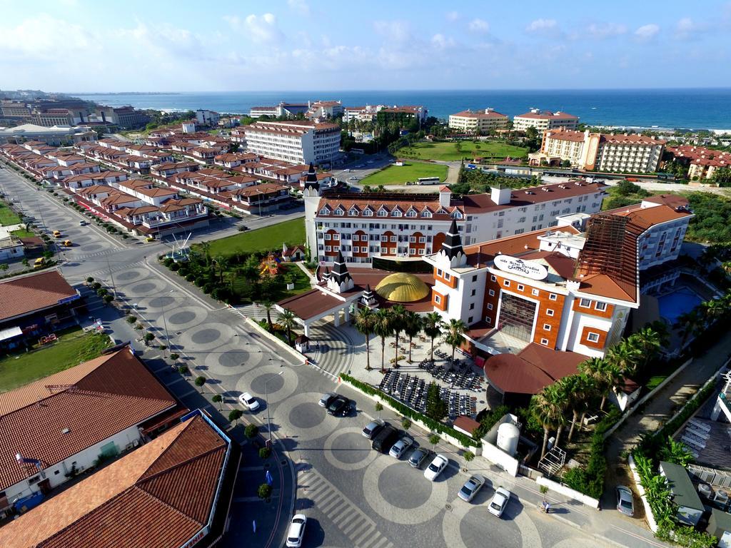Side Royal Paradise