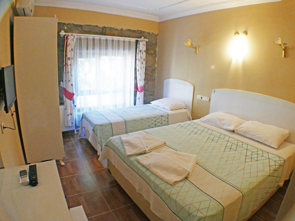 Assos Hotel