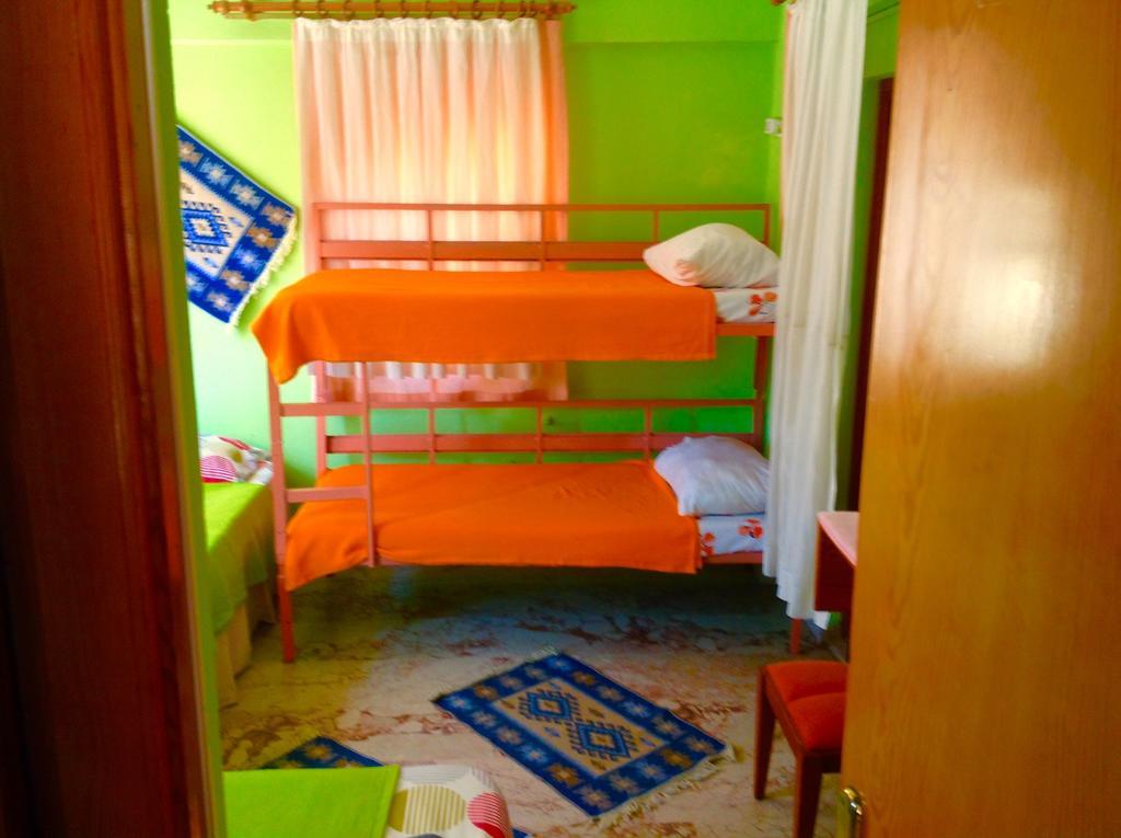 Hotel Tuana Side