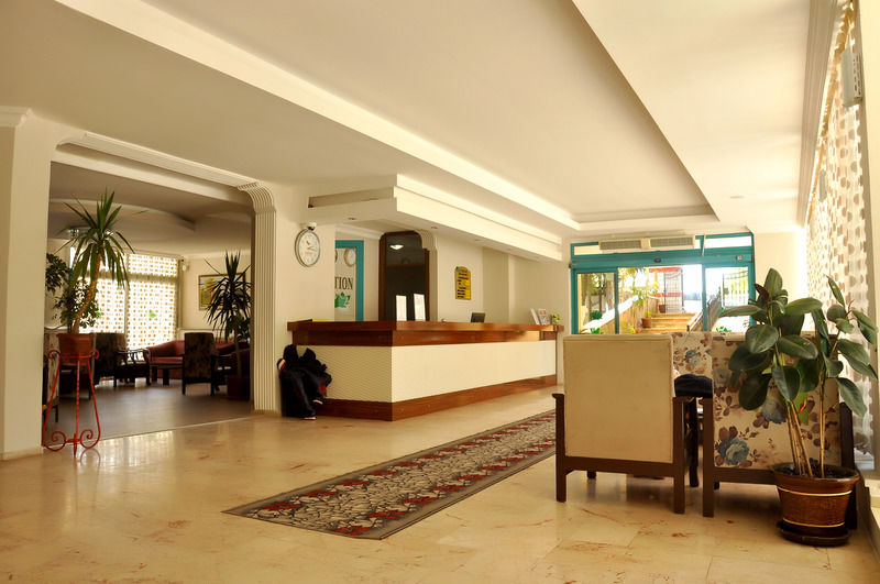 Hotel Cinar Family Suite Hotel Side Side