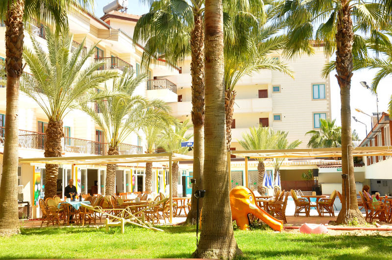 Hotel Cinar Family Suite Hotel Side
