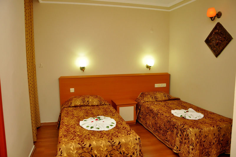 Cinar Family Suite Hotel Side Side