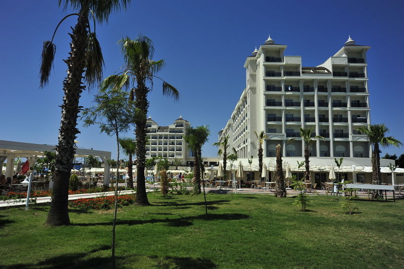 Resort & River &
