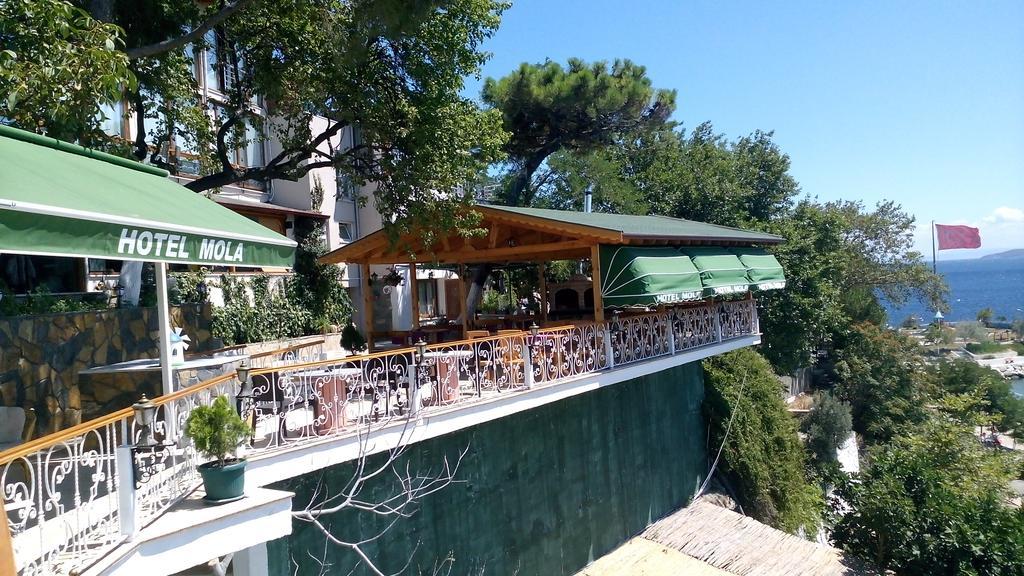 Hotel Mola *