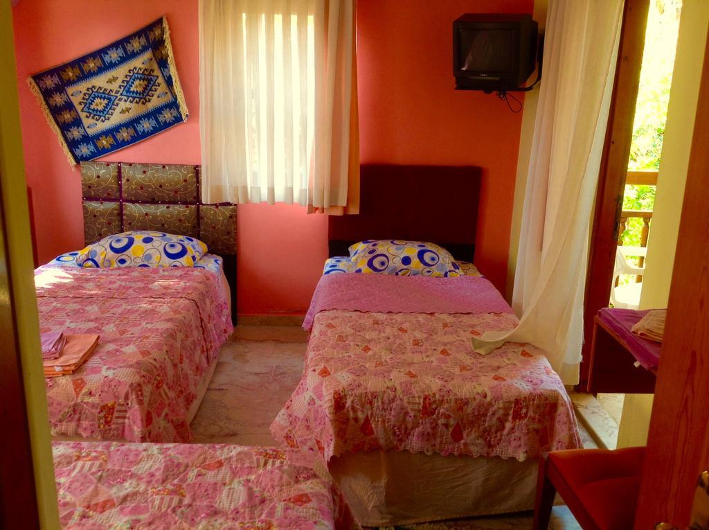 Tuana Hotel 3*