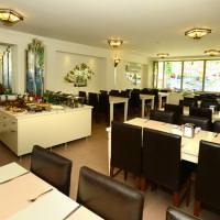 Anzac Hotel 3*