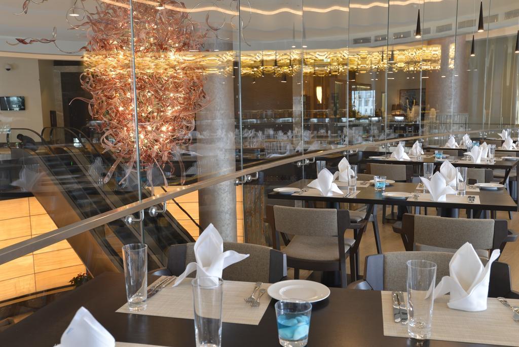 Wyndham Grand Europe Hotel 5*