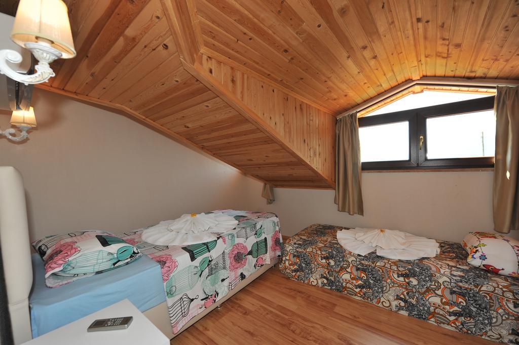 Grenadine Lodge