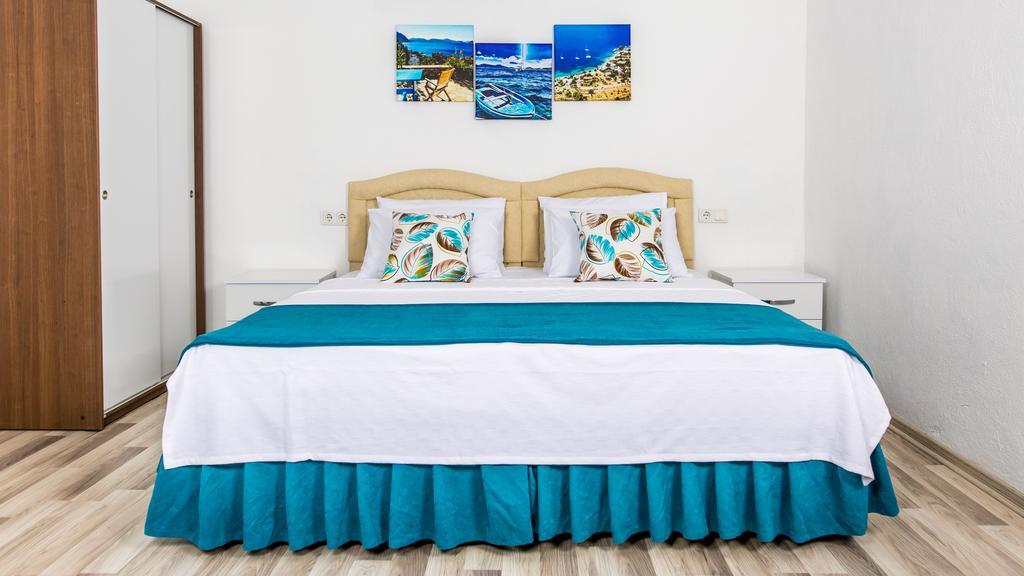 Derin Mavi Butik Sogut (Aegean)