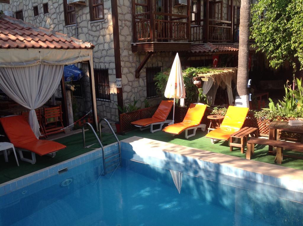 Tuana Hotel 3*