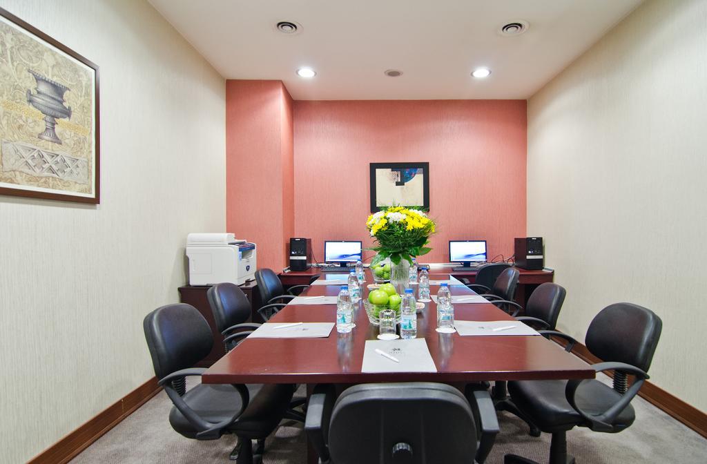 Midas Hotel 4*
