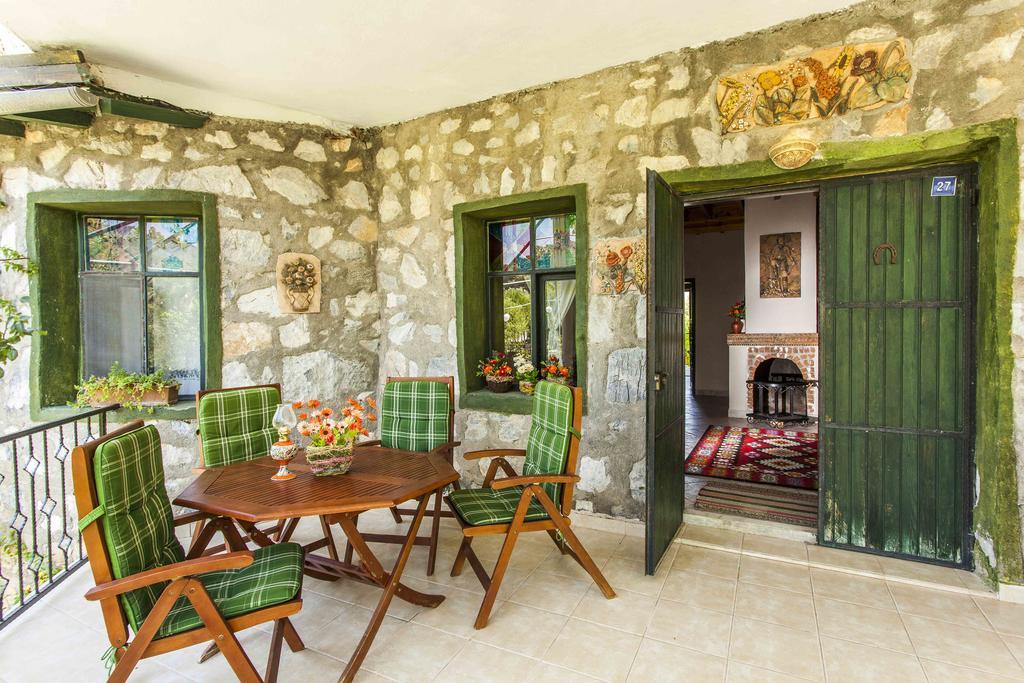 Bed & Breakfast Otantik Tas Ev