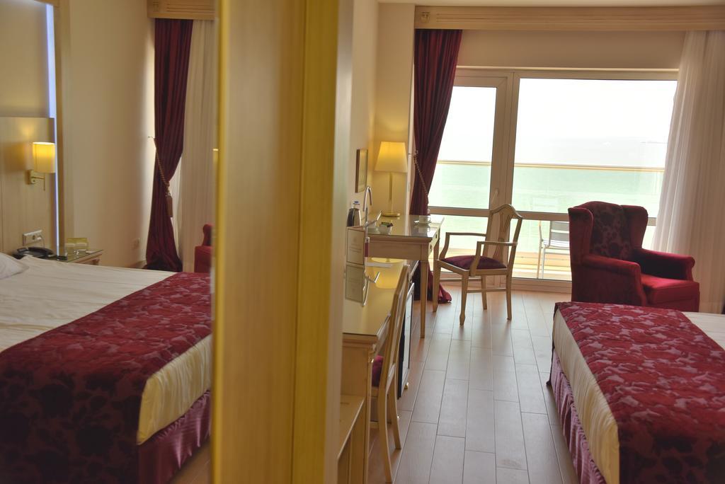 Ege Hotel