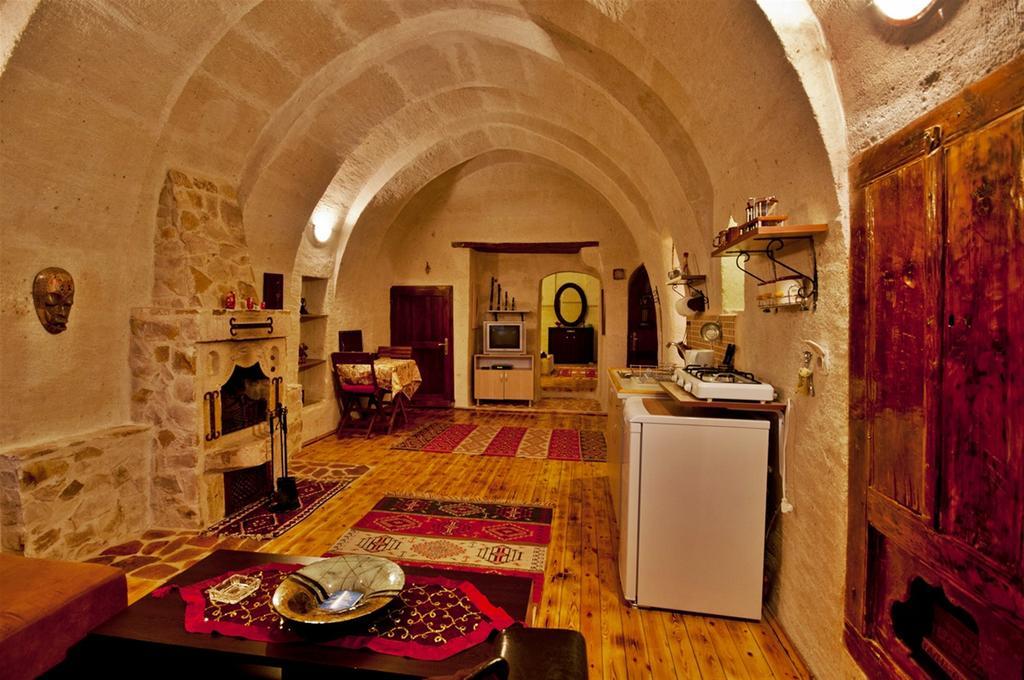 Adanos Guest house