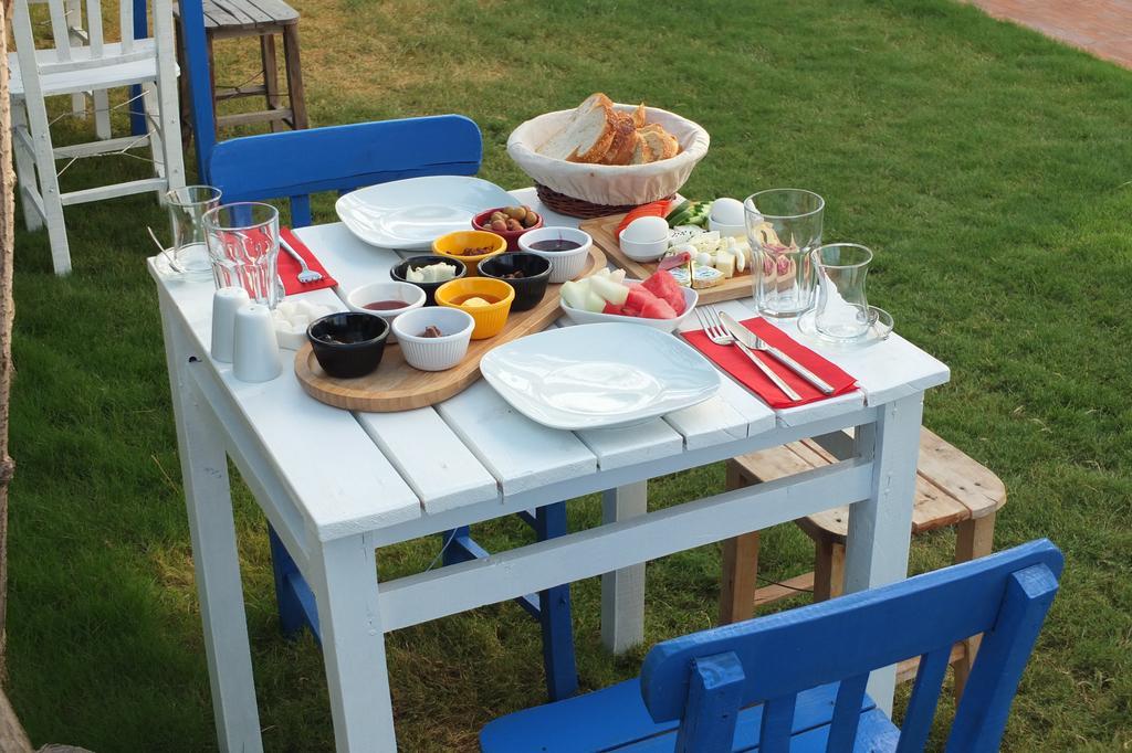 Lapis Port Surf Bed & Breakfast Alacati