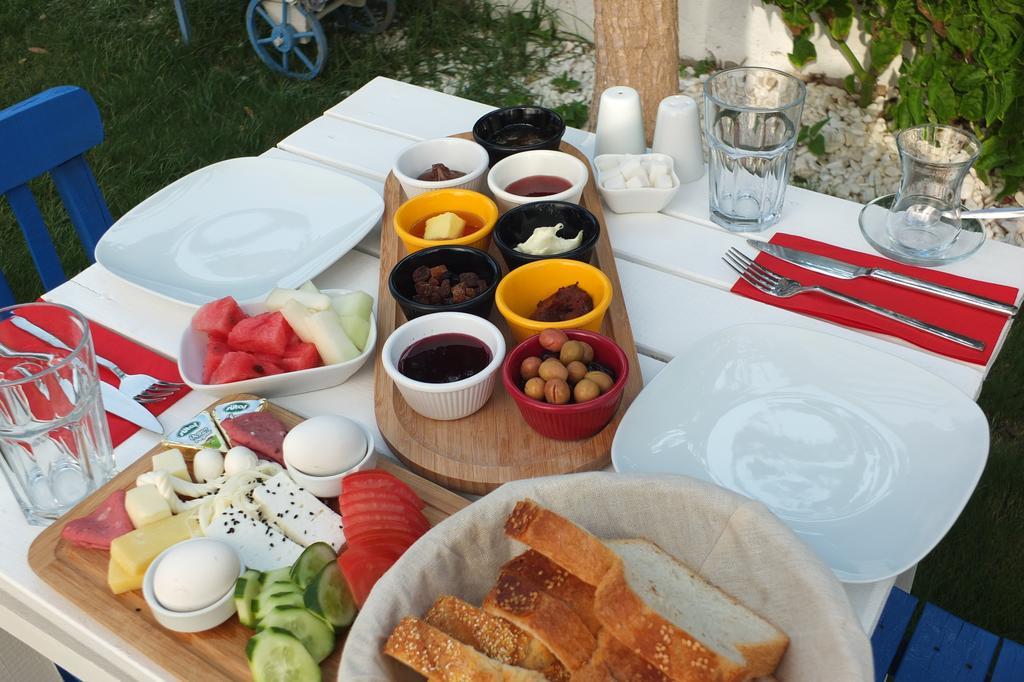 Lapis Port Surf Bed & Breakfast