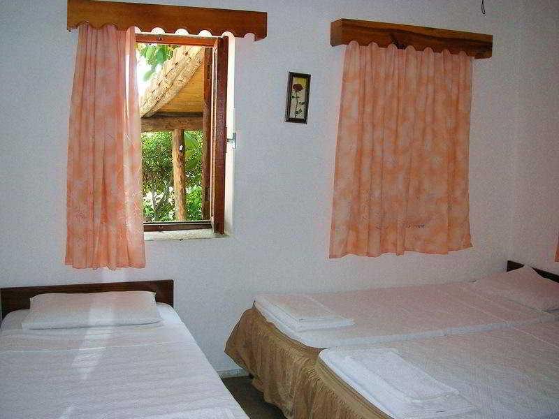 Yuekser Guest house Side