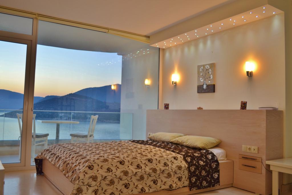 Mercan * Kalkan