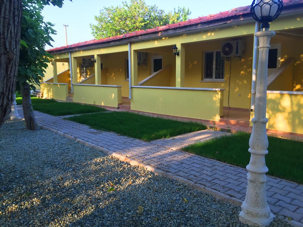 Mali Beach Aparthotel 2*
