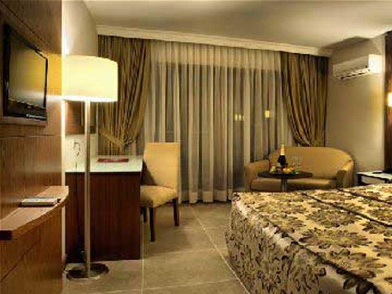 Hotel Temple Miletos 2*