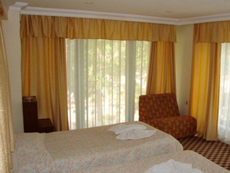 Hotel Panormos 3*