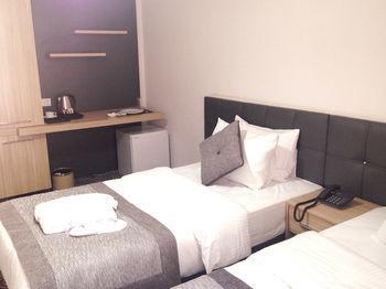 Hotel Manesol & Aparts Tuyap 3*