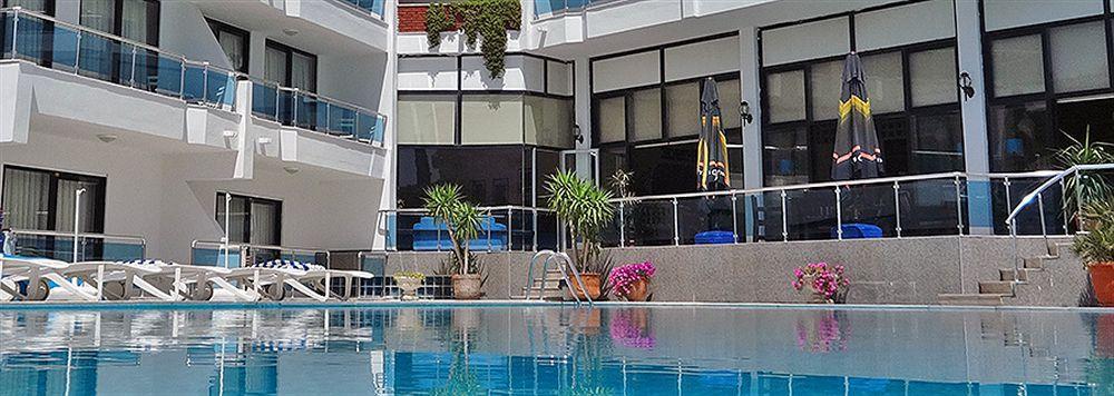 Ponz Hotel 3* Kusadasi