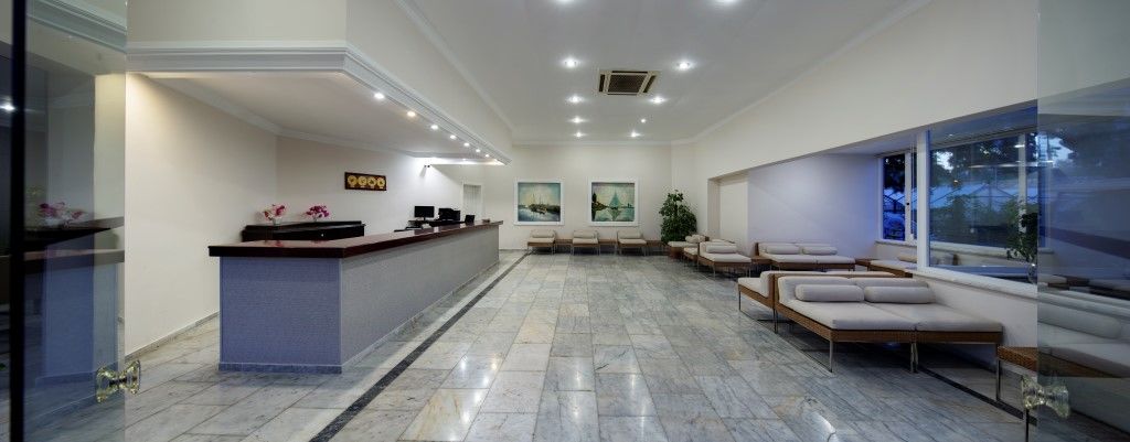 Larissa Club Hotel