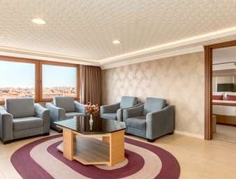 Ramada Usak