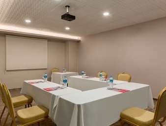 Ramada 4*