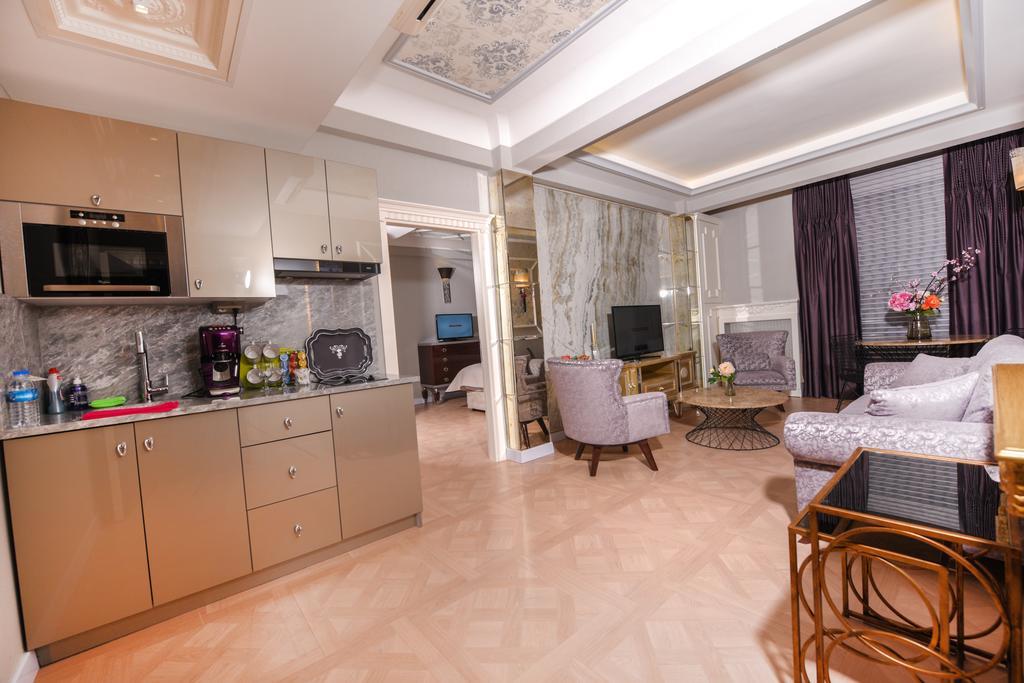 My House 4*