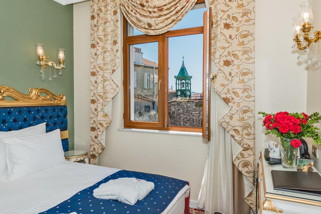 Hotel Galatower 3*