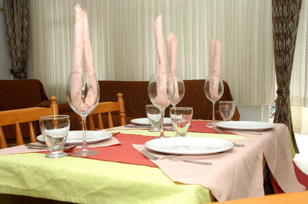 Aparthotel Orientt Side