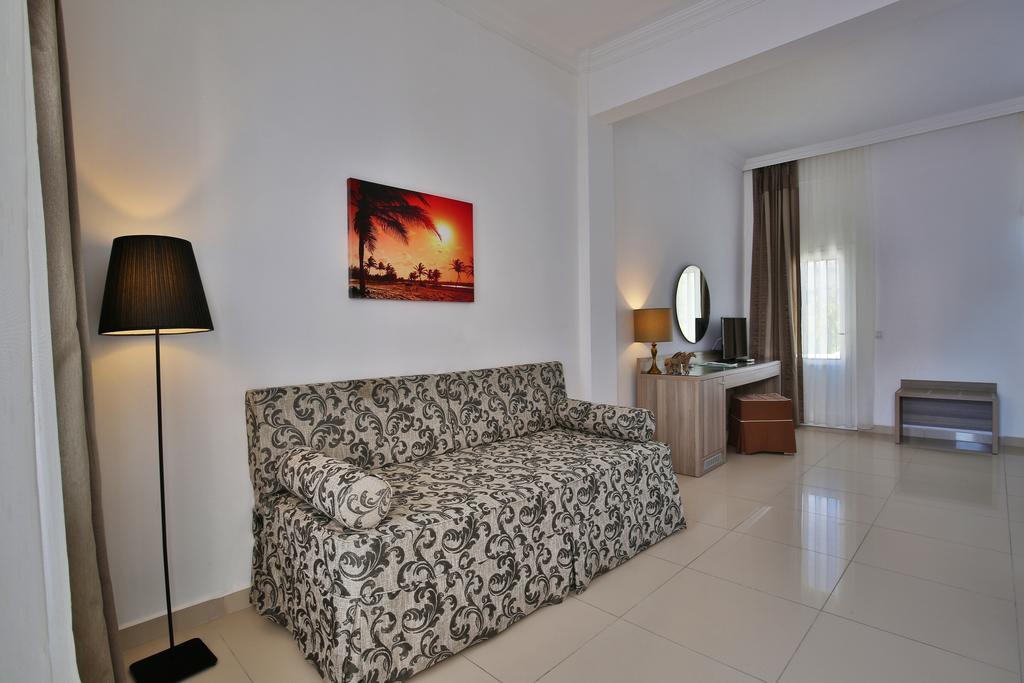 Palm Bay Hotel Emecik