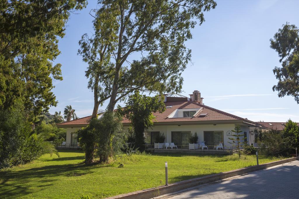 Palm Bay Emecik