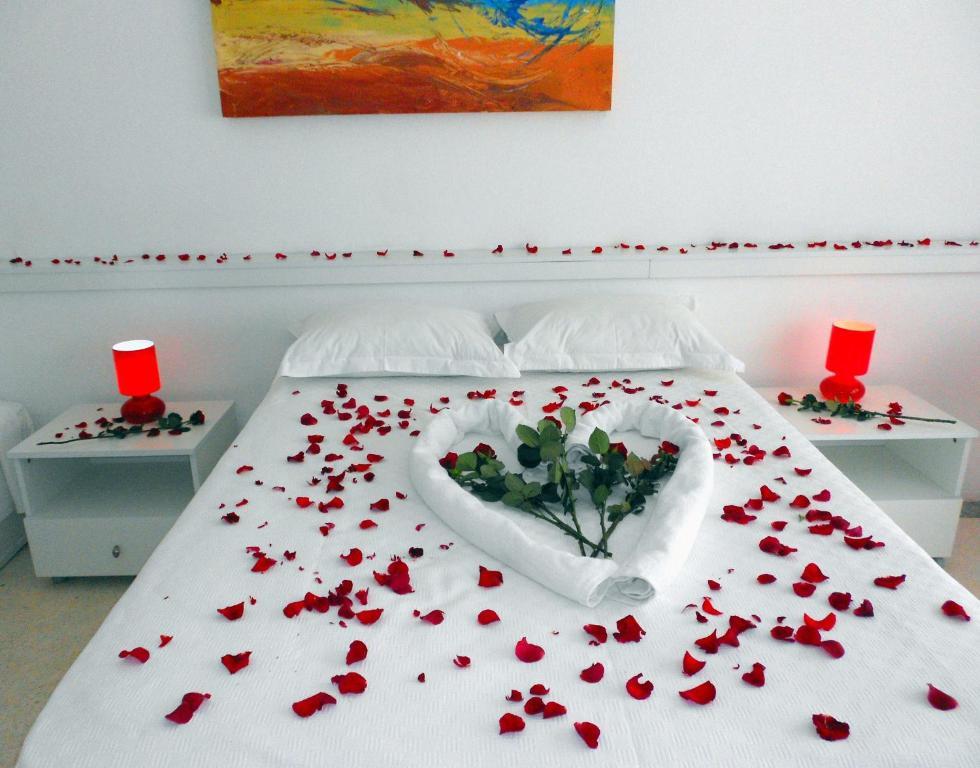 Aytas Hotel 3*