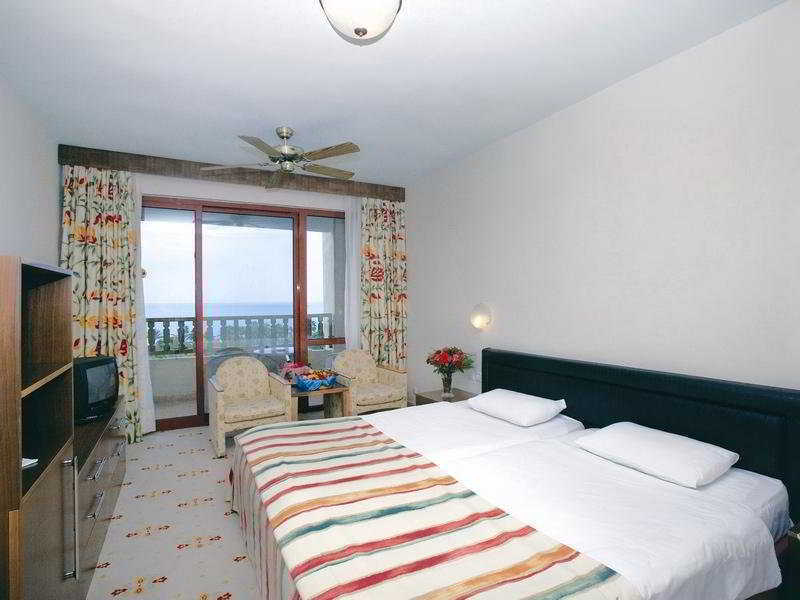 Defne Garden Hotel