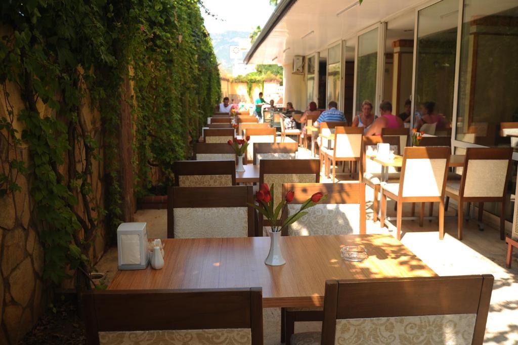 Alperbey Hotel 3*