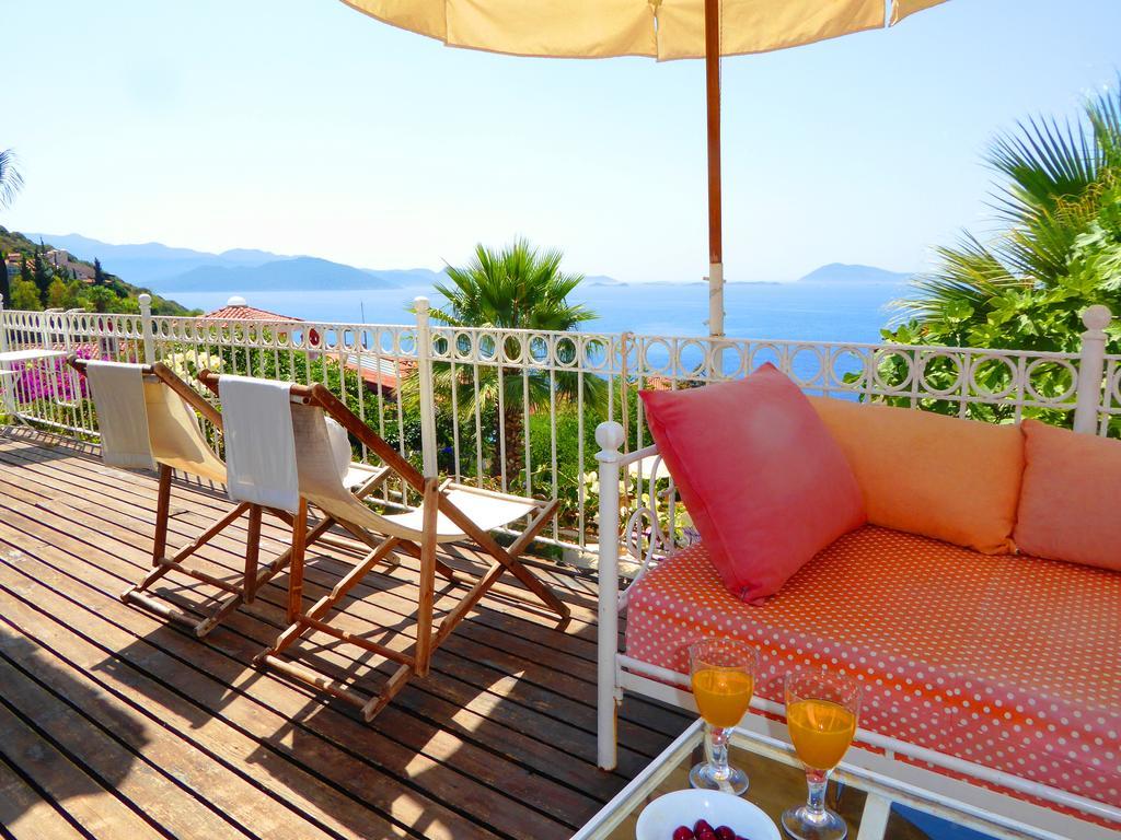 Villa Mimosa *