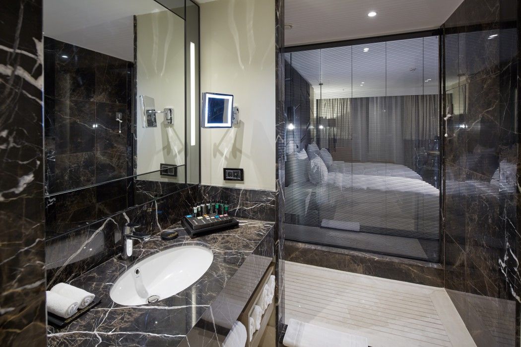 Mercure West & Convention Center 5*