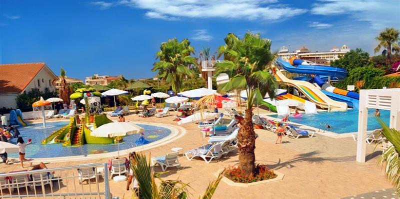 Serenis Hotel