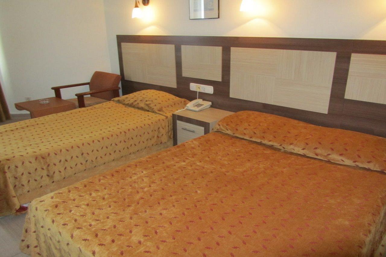 Hotel Kleopatra Beach 4*