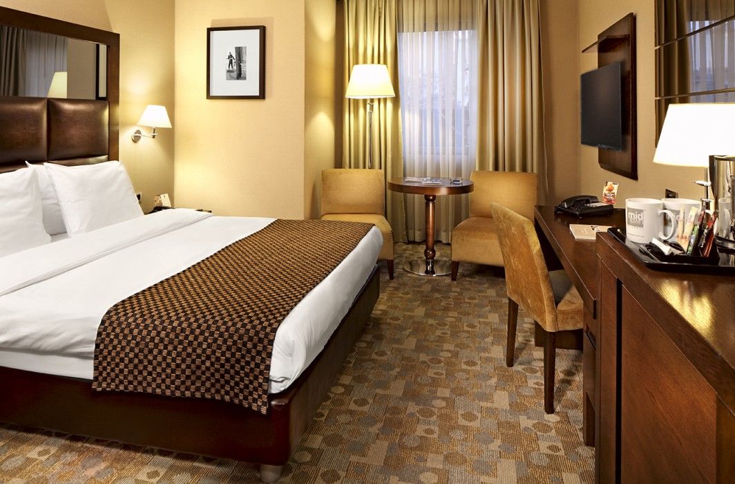 Midtown Hotel